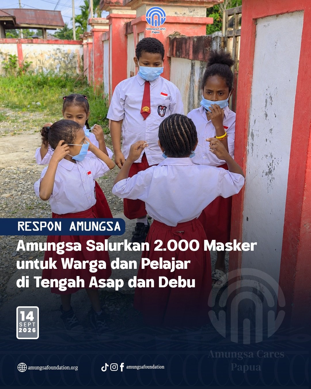 Lindungi Kesehatan Pelajar dan Warga dari Debu Ekstrem, Relawan Kasbunyi Yayasan Amungsa Bagikan Masker di Timika
